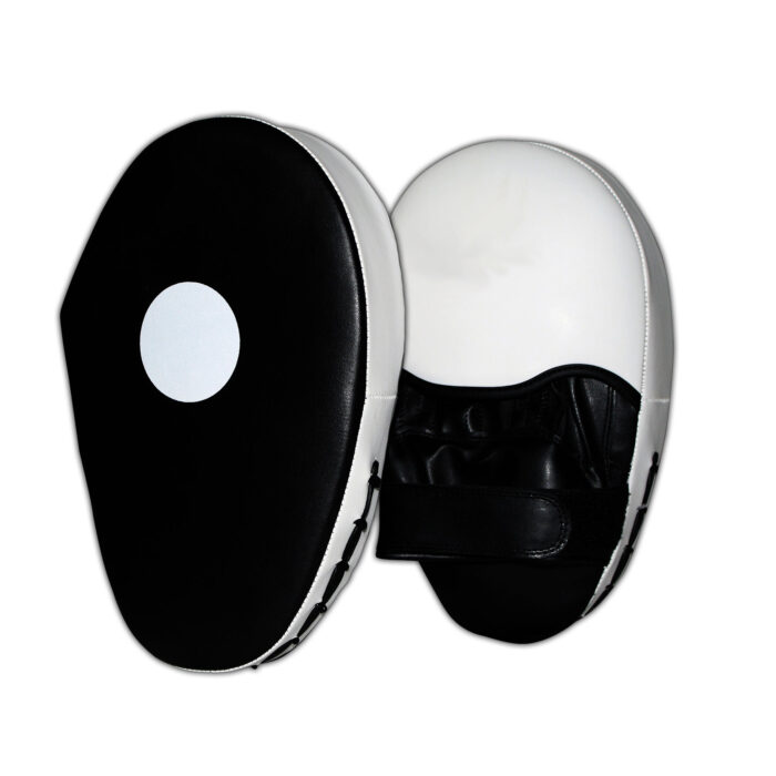 White & Black Focus Pad - Image 3